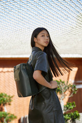 convertible-bag--backpack-green