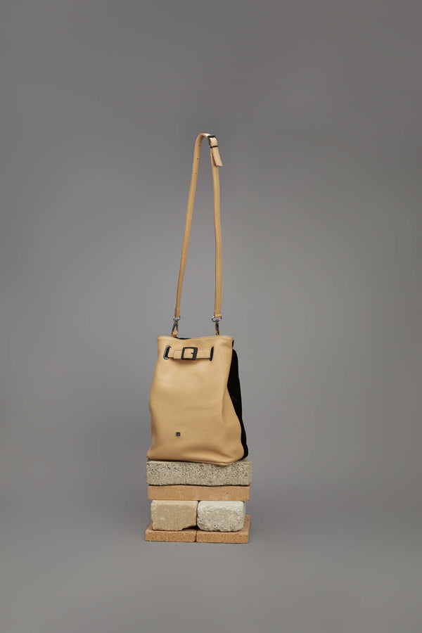 Small Shoulder bag in black and beige